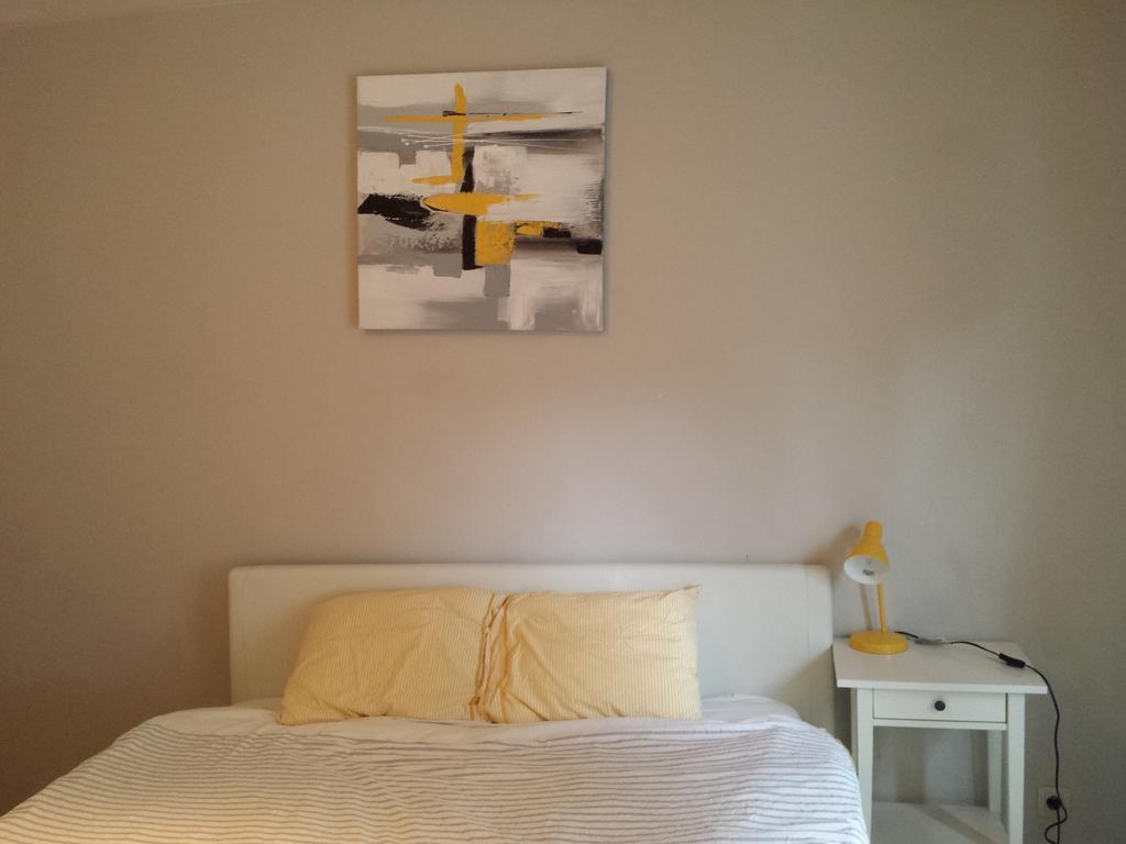 Central Yellow Apartment Brussel Eksteriør bilde